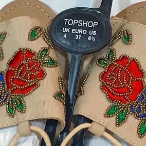 NWT Topshop Flat Heeled, Neutral, Embroidered, Wrap Around Calf Lace Up Sandals